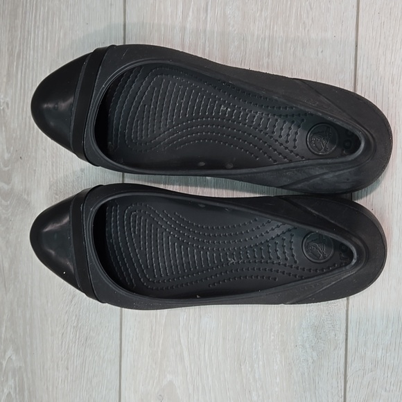 Crocs Women's Black Flats Clog Shoes Sz 9 - Picture 6 of 11